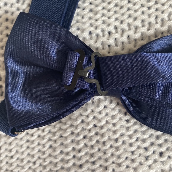 NWOT Suspenders and Bow Tie - Picture 5 of 5
